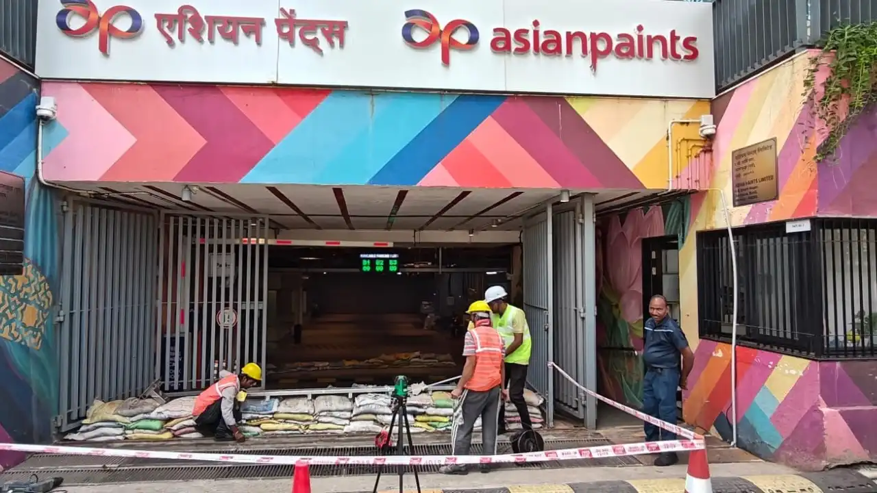 Main Entrance B1 Installation Work