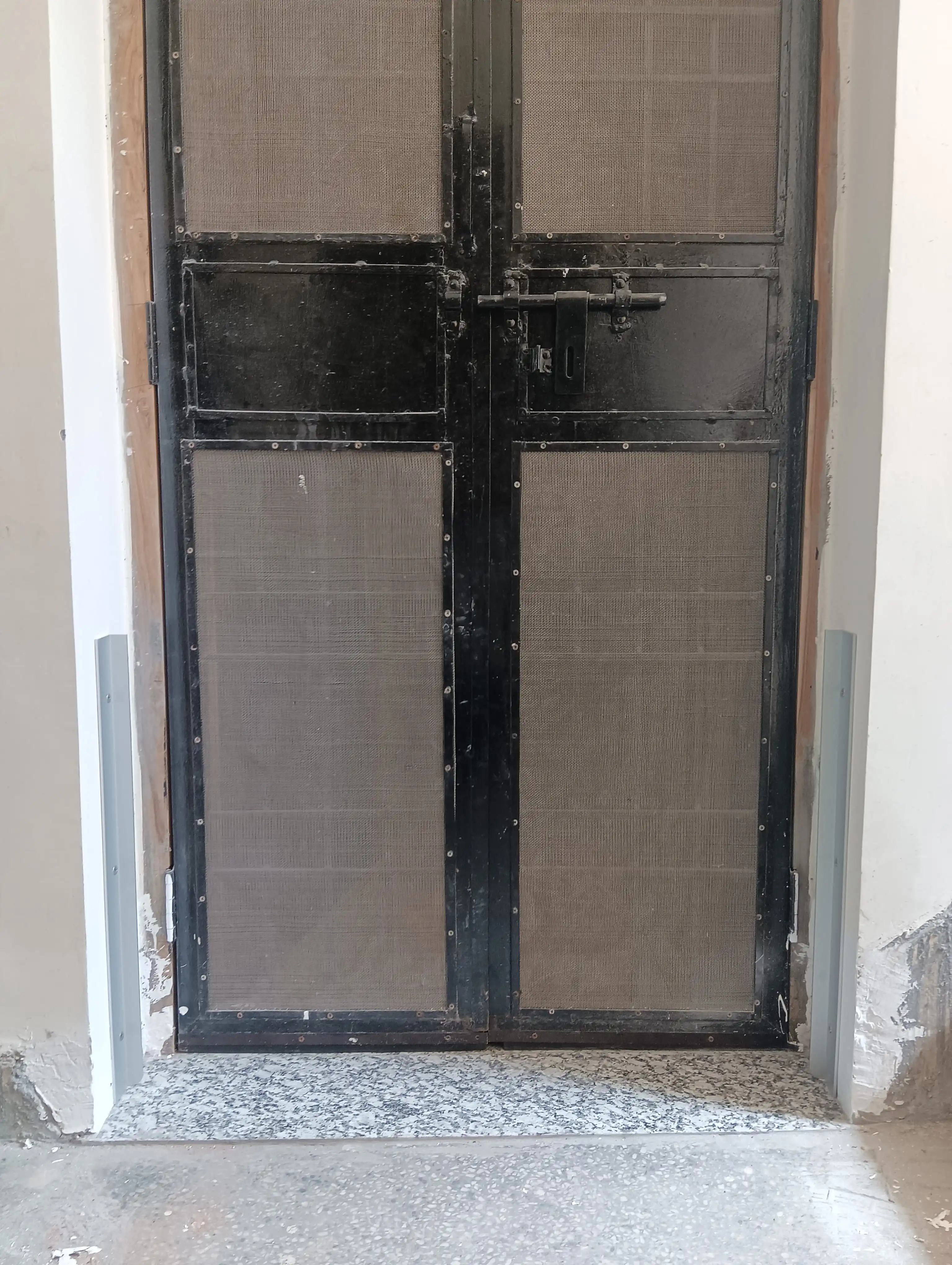 Side door view 2